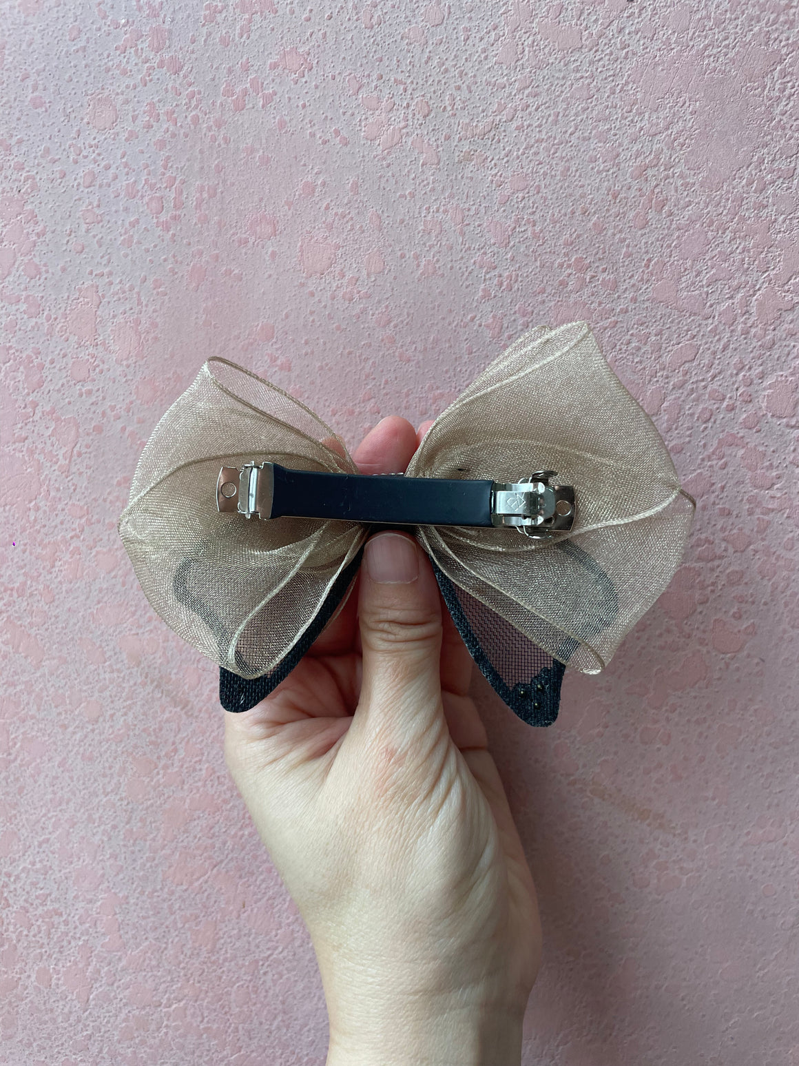 Automatic Clip | Sheer Rhinestone Bow | Beige